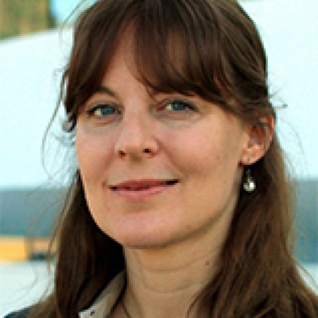 picture of Lisa, smiling